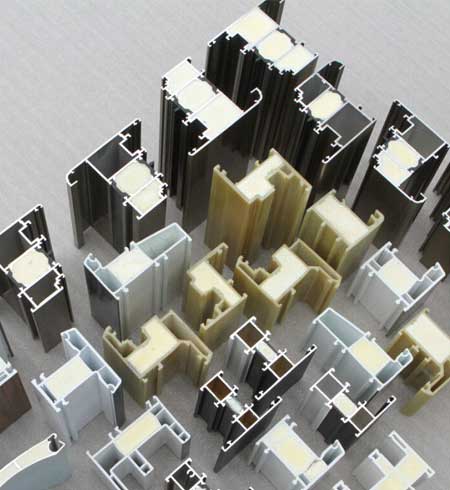 斷橋鋁專業(yè)發(fā)泡機(圖2) 斷橋鋁發(fā)泡填充案例