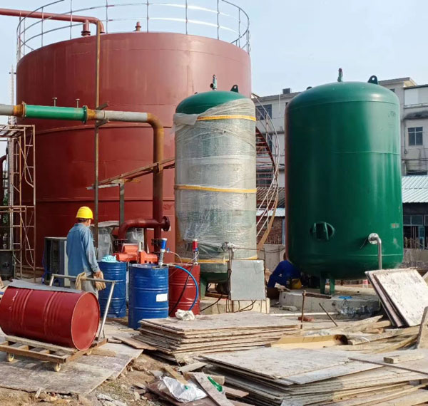 含煤廢水處理設備內(nèi)部聚脲防腐(圖3) 廢水處理設備內(nèi)部聚脲防腐案例