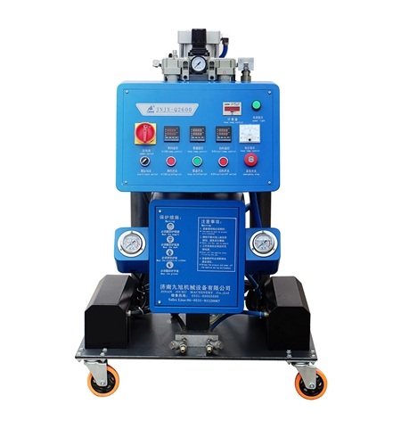 聚氨酯發(fā)泡設(shè)備型號：JNJX-Q1600