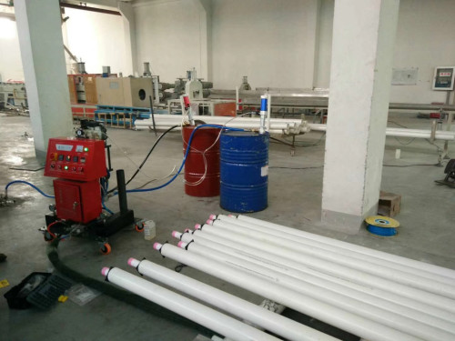 讓我們來認(rèn)識(shí)有關(guān)聚氨酯噴涂機(jī)的知識(shí)了解它的